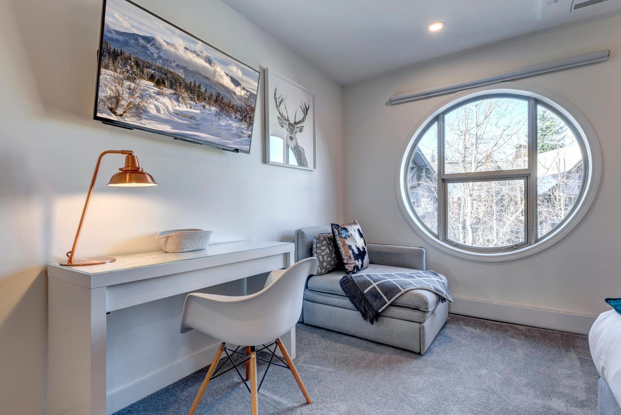 The Lookout Penthouse // A Luxe Suite In Whistler Exterior foto